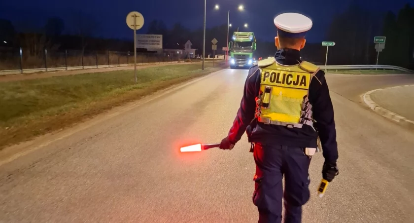 Blisko 400 kontroli i jeden nietrzeźwy kierowca. Policja podsumowała akcję Trzeźwy poranek