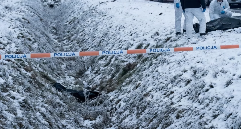 Zostawili go na mrozie bez kurtki? Szokujące kulisy tragedii przy trasie Via Baltica