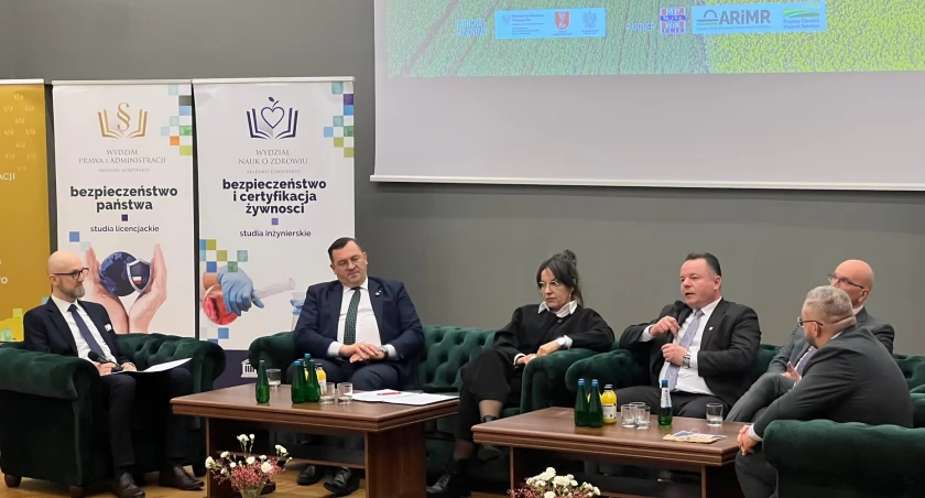 Wspólna inicjatywa ARiMR i Akademii Łomżyńskiej: debata o zrównoważonym rolnictwie [FOTO]