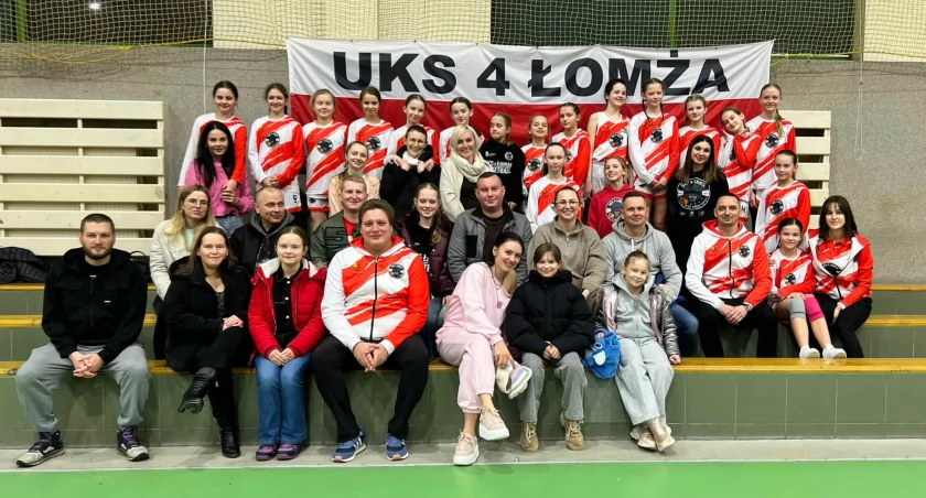 Koszykarki UKS-u 4 Łomża liderkami! 36 punktów Trzonkowskiej! Piotrowski: Jestem dumny z zespołu