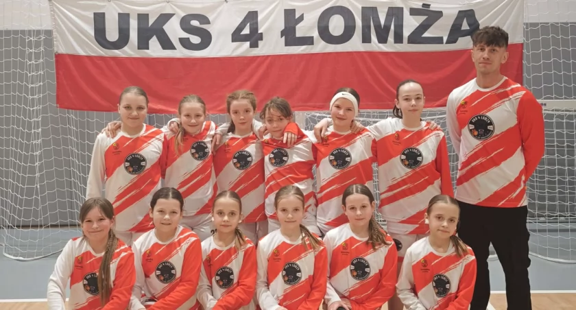 Młode koszykarki UKS-u 4 Łomża walczą o podium w turnieju w Nidzicy