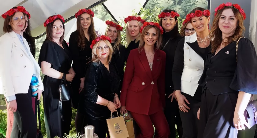Odwaga bycia sobą i sztuka odpoczynku. 8. edycja „Biznesu na obcasach” w Łomży [VIDEO i FOTO]