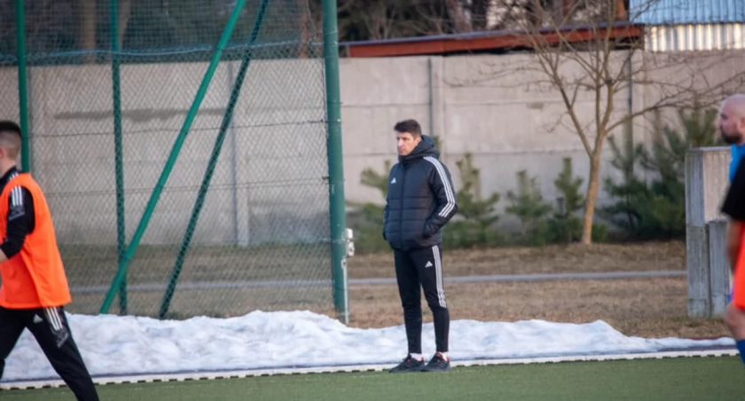GKS Miastkowo rusza do boju. Jankowski: Regularnie punktować i stopniowo poprawiać naszą sytuację w tabeli