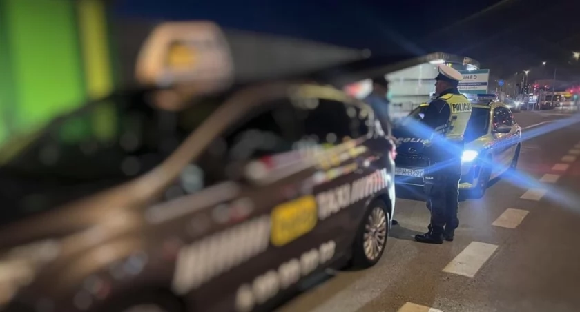 Kontrole TAXI w Łomży. Policja ujawniła 17 wykroczeń [FOTO]