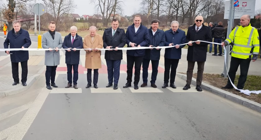 Drogi są, kolej będzie, brakuje tylko lotniska. Wielkie otwarcie w Jedwabnem i Śniadowie [VIDEO I FOTO]