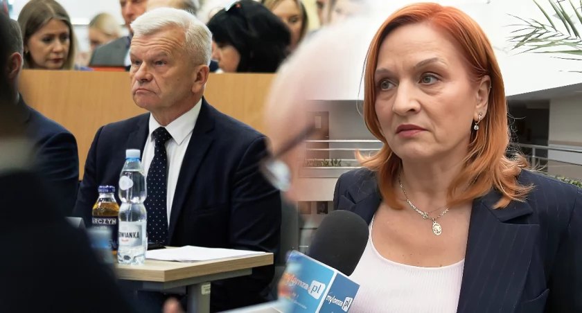 Wędrówki ludów i sejmikowy kabaret. Dlaczego radni Koalicji Obywatelskiej uciekają przed Krynicką?