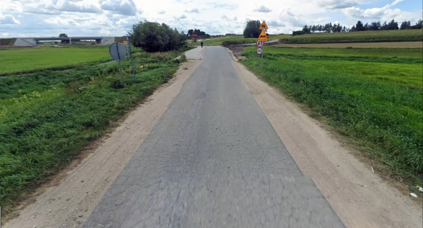 Drogowcy wchodzą na trasę do Jednaczewa. To będzie trudny rok dla kierowców