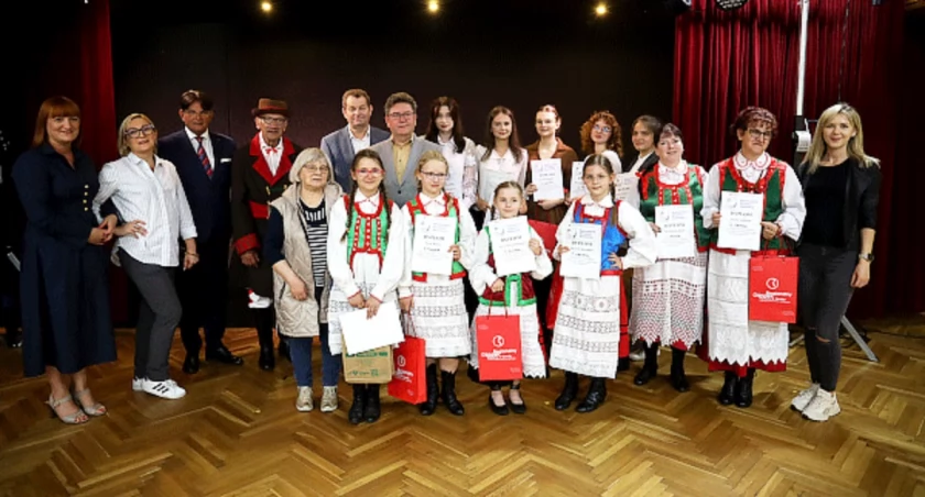 Konkurs Poezji Ludowej w Łomży – ruszają zapisy