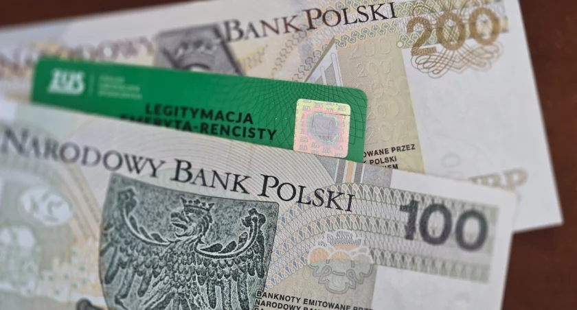 Ponad 219 tys. emerytur czerwcowych przeliczonych przez ZUS. W Podlaskiem  4,3 tys. świadczeń