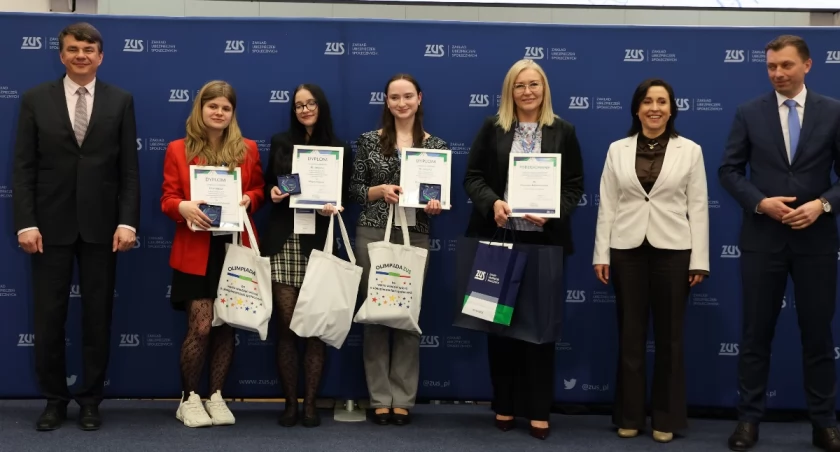 Trzy szkoły z Podlaskiego w ścisłym finale Olimpiady ZUS. Jedna z nich na podium [FOTO]