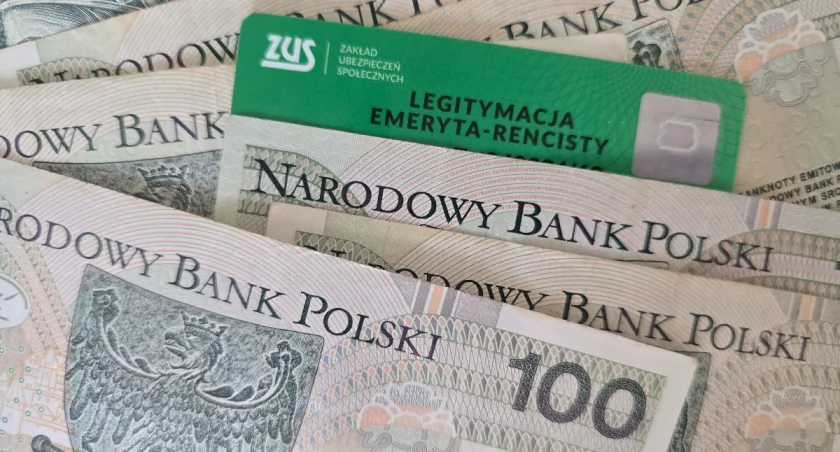 ZUS kończy wysyłkę „trzynastych emerytur”. 14 mld zł już trafiło do 7 mln emerytów i rencistów w całym kraju