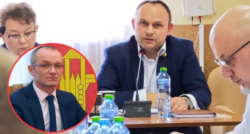 Kłys odpiera zarzuty dyrektora ZUK i wylicza listę grzechów. Gawrych: Wójt nie ma zdolności honorowych [FOTO]