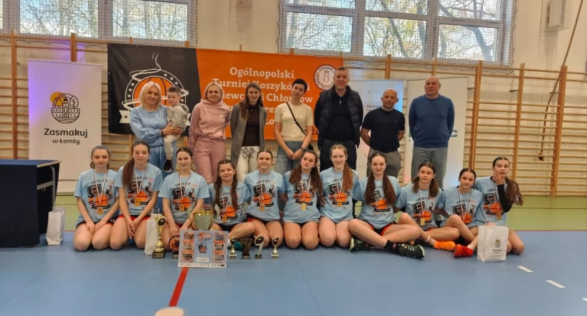 Koszykarki Olimpijczyka najlepsze w Łomży