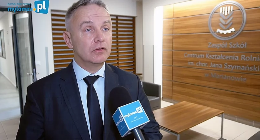 Zmiana w szkole w Marianowie. Sławomir Łomotowski przegrał konkurs w ministerstwie