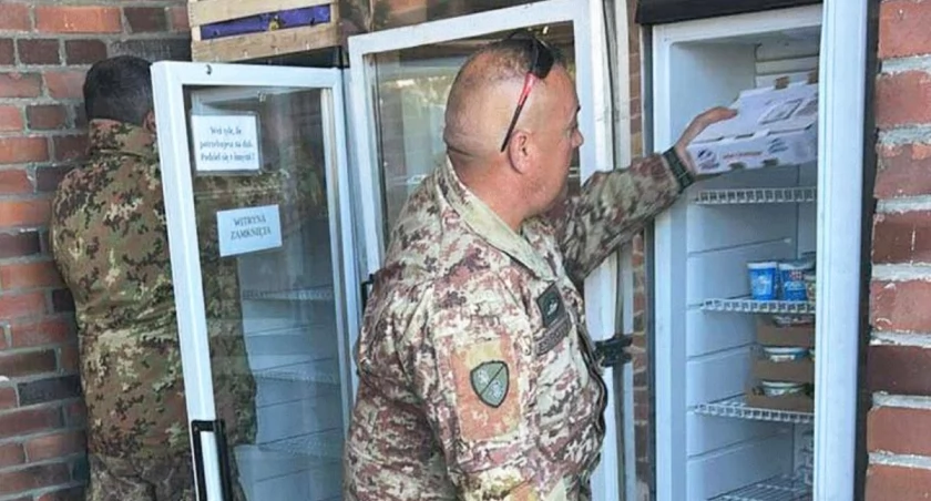 Włoscy żołnierze wsparli łomżyńską Jadłodzielnię! Niezwykły gest podczas ćwiczeń wojskowych [FOTO]
