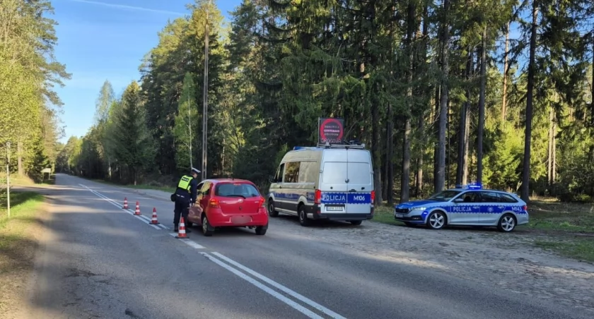 Półtora promila z samego rana. Policjanci sprawdzają trzeźwość