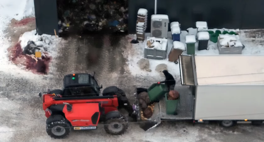 Milionowa dotacja na ekologiczną bombę przed torami. Kto odpowie za ten skandal? 