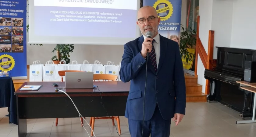 Konkurs na dyrektora „Mechanika” w Łomży