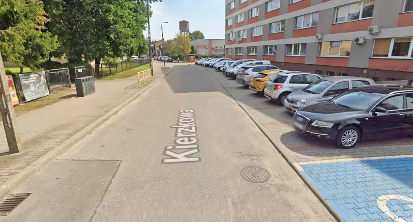 Batalia o 100 metrów asfaltu. Dlaczego na Kierzkową nie wróci ruch dwukierunkowy? 
