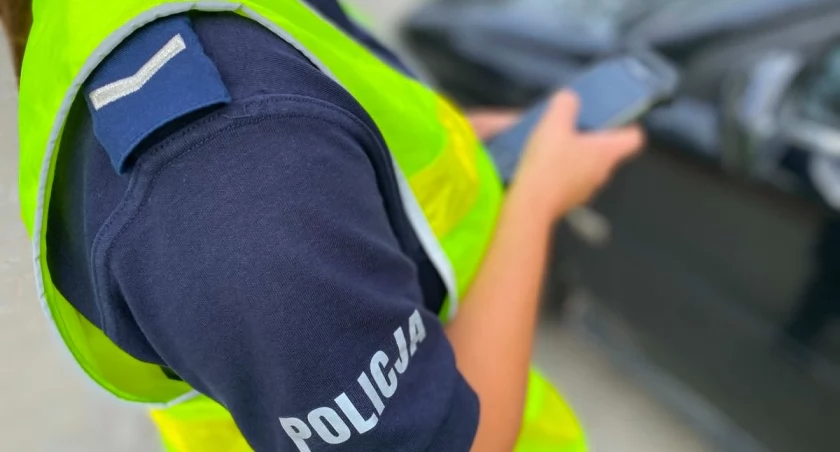 Sąd w Łomży zakazał mu kierowania. 45-latek wpadł w ręce drogówki