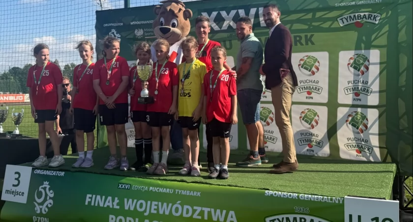 Podlaski Puchar Tymbarku. Wielki sukces dziewczynek z „Jedynki” w Łomży [FOTO]