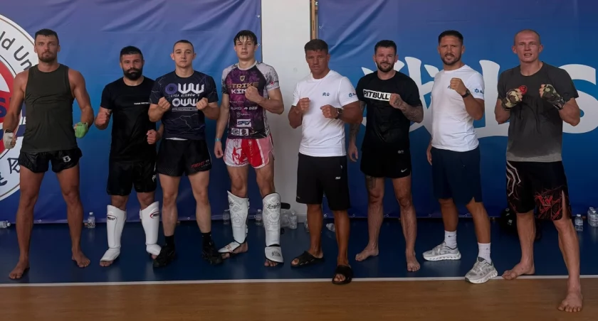 Maciej Tercjak szkoli się z legendami kickboxingu