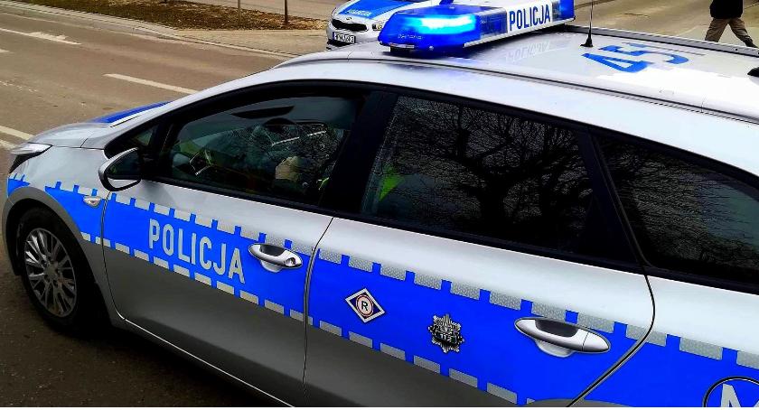 Policjant prowadził po pijaku