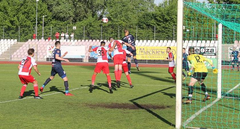 ŁKS 1926 Łomża: Biało-czerwoni przegrali w Nowym Dworze Mazowieckim