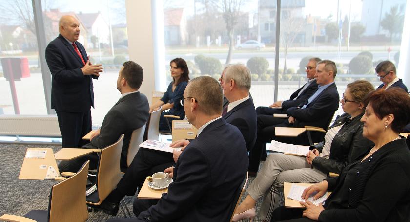 Łomża: O mediacji i arbitrażu na śniadaniu biznesowym [VIDEO i FOTO]