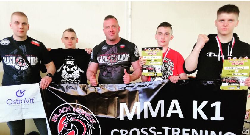 Udany start zawodników Black Horse MMA Łomża [FOTO]