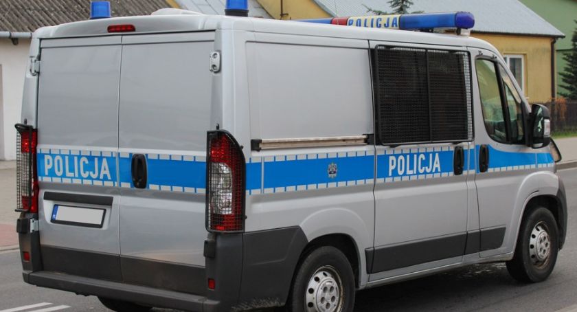 Łomża: Pijani rodzice w rękach policji!
