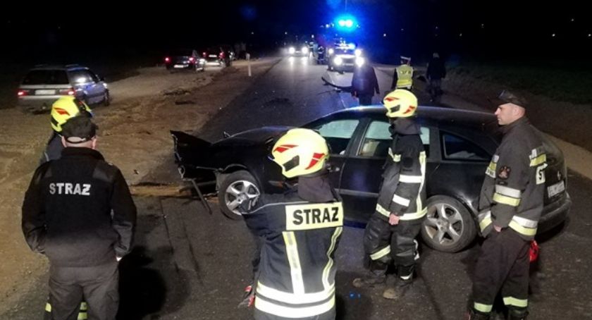 Wieczorne zderzenie na drodze do Nowogrodu. Kobieta była pijana [FOTO]