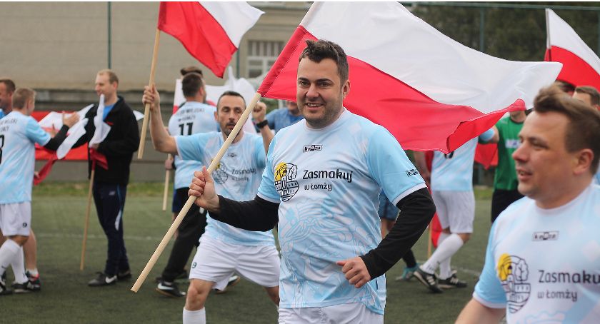 Łomża: Urząd pokonał żołnierzy [VIDEO i FOTO]