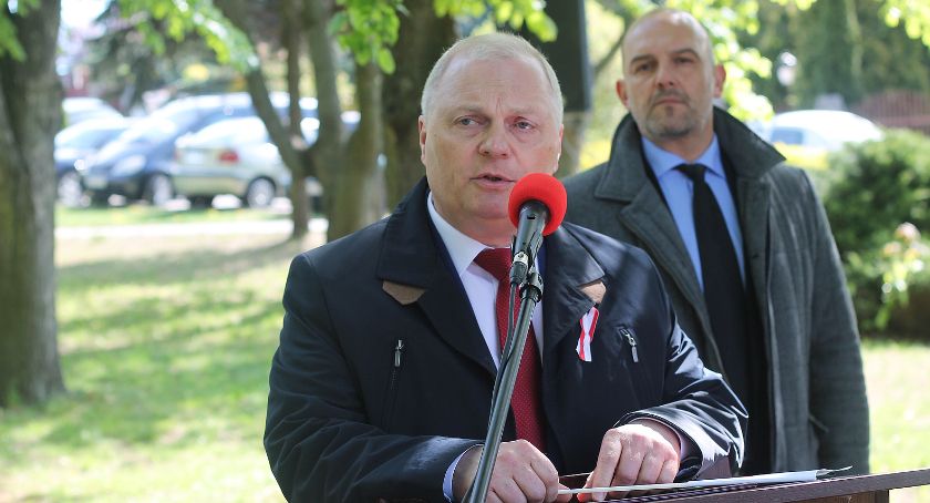 Kołakowski: Bilion euro reparacji dla Polski [FOTO]