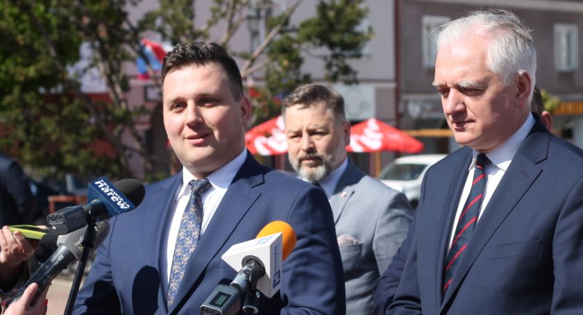 Dariusz Brakoniecki: Polityka to przede wszystkim służba!