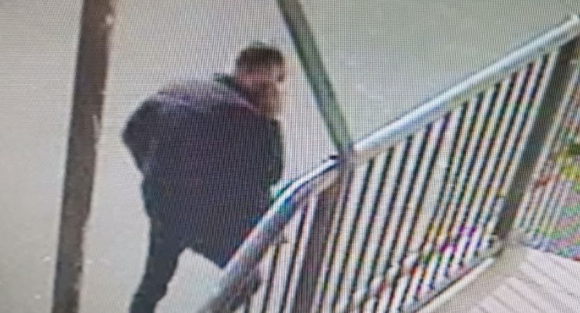 Pedofil kręcił się obok szkoły! Szuka go policja
