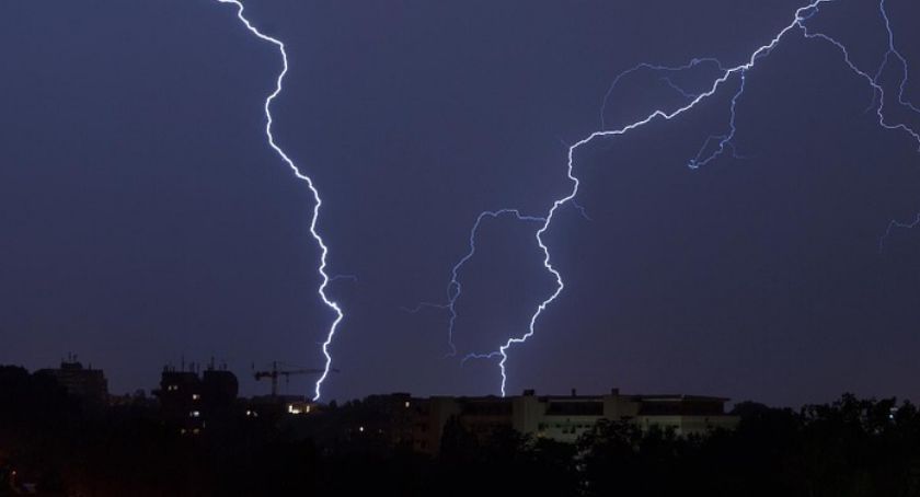 Burze z gradem możliwe również dzisiaj