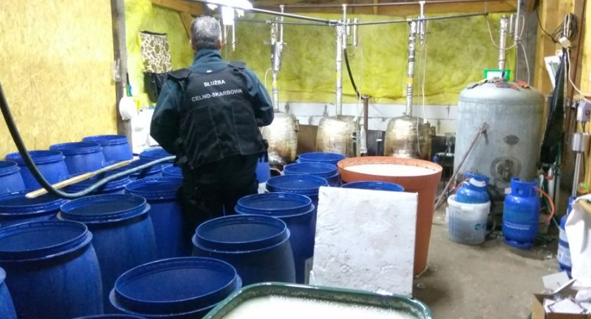 Rozbito największą bimbrownię w historii podlaskiej KAS [FOTO i VIDEO]