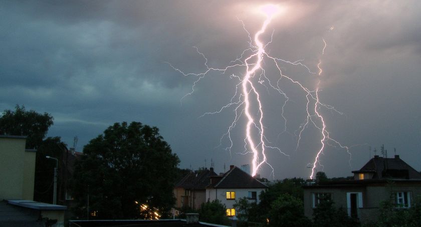 Po upałach czas na burze z gradem i silny wiatr!