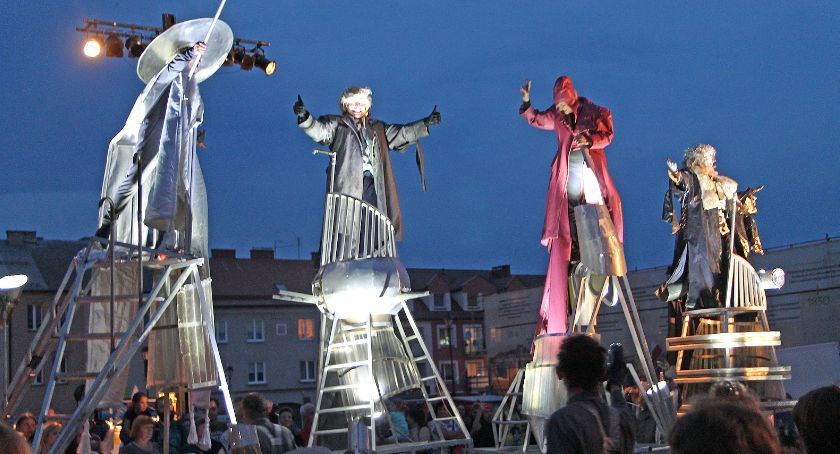 Walizka 2019: Władcy i celebryci w centrum Łomży [VIDEO i FOTO]