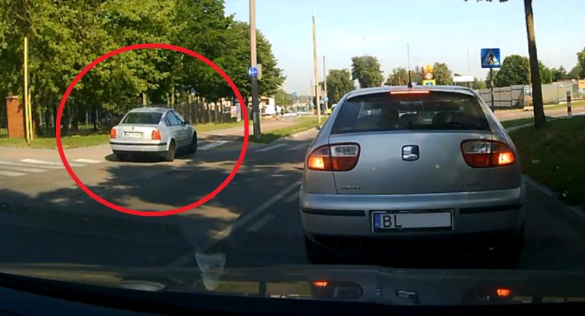Łomża: Passatem po chodniku - nagranie trafiło do policjantów [VIDEO] 