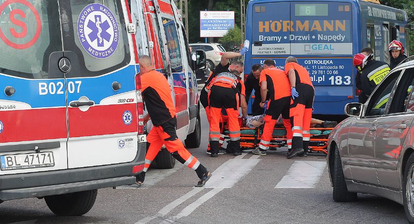Autobus przejechał nastolatka. Straszliwy wypadek na ul. Zjazd [FOTO]
