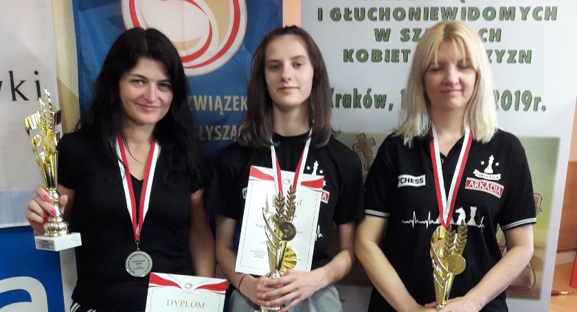Malwina najlepsza podczas Mistrzostw Polski w szachach [FOTO]