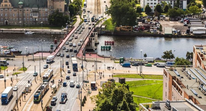 Tradycyjne AC a może polisa all risk? Jak uniknąć błędów przy wyborze AC?