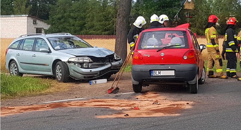 DK61: Wypadek w Rydzewie. Jedna osoba w szpitalu [FOTO]