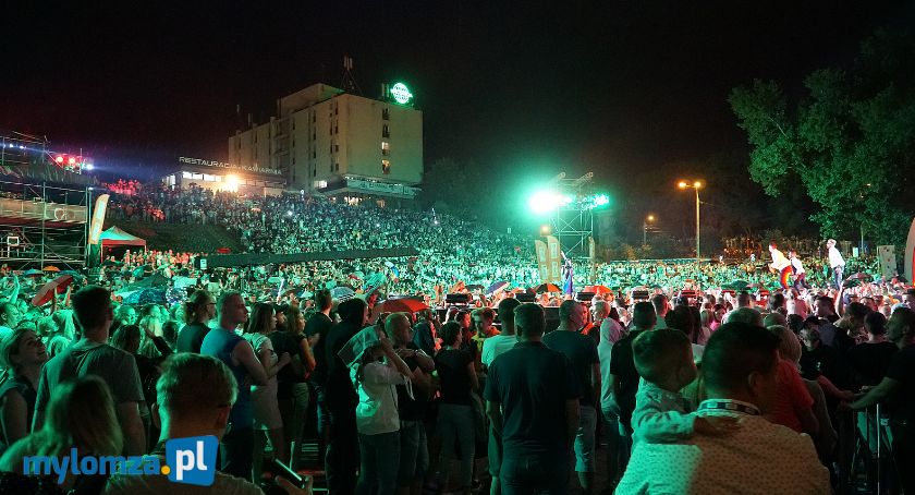 Łomża: Wakacyjna Trasa Dwójki 2019 za nami! Impreza porwała tłumy! [VIDEO i FOTO]
