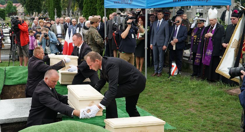 Polscy żołnierze spoczęli na łomżyńskim cmentarzu [FOTO]