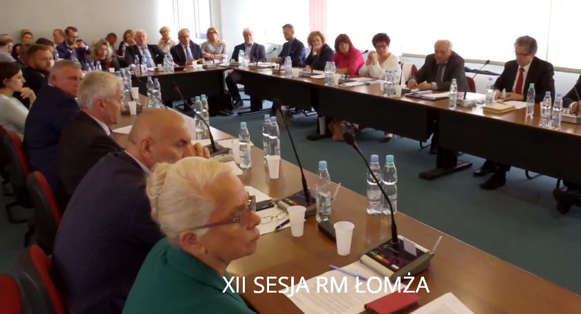 XIII nadzwyczajna sesja Rady Miejskiej Łomży [LIVE]