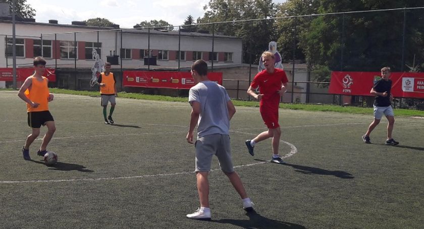 Łomża: Wakacyjny Turniej Piłki Nożnej na Orliku [FOTO]