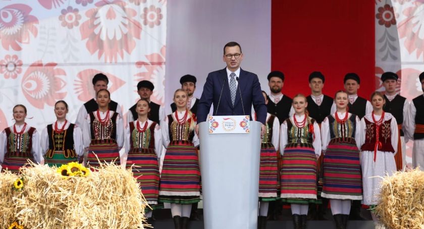 Premier Morawiecki w Kolnie obiecuje 1000 zł dopłaty do hektara [FOTO]